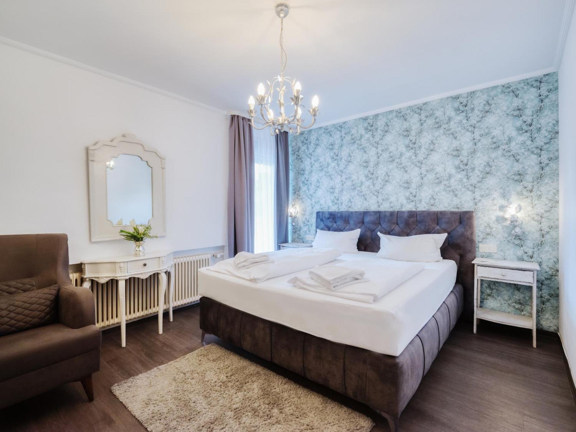 Hotel-Restaurant Central Am Koenigshof Viernheim Εξωτερικό φωτογραφία